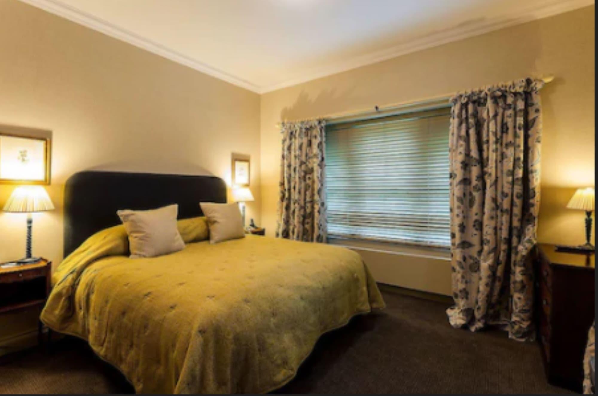 Cromlix Hotel Kinbuck Bagian luar foto